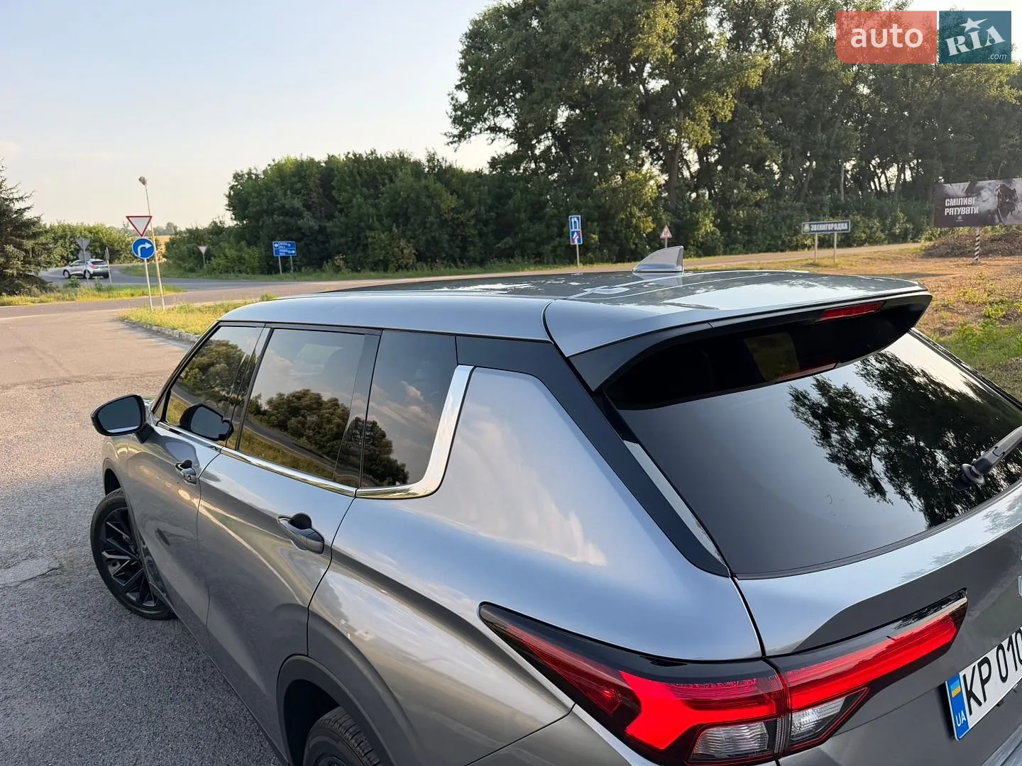 2023 Mitsubishi Outlander - мініатюра 27