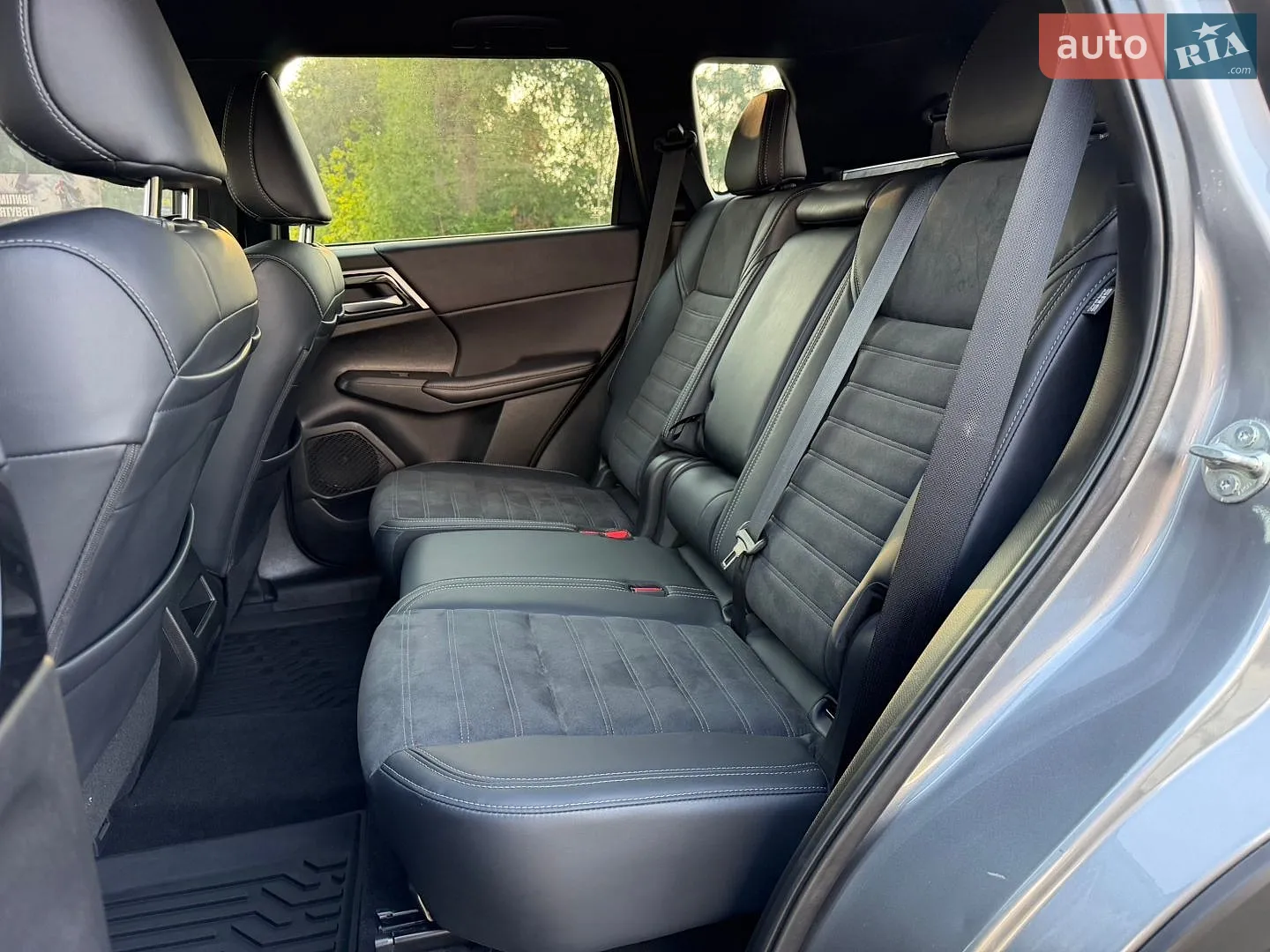 2023 Mitsubishi Outlander - мініатюра 73