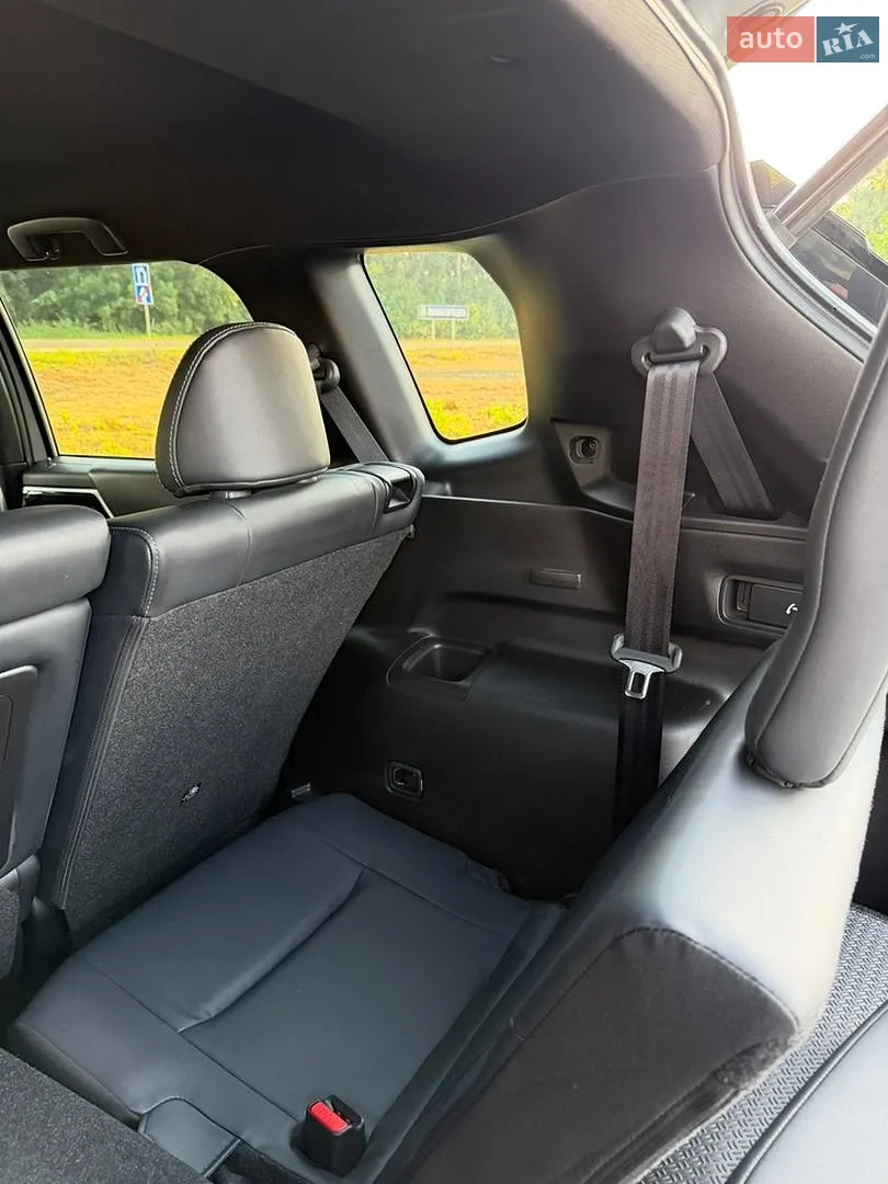 2023 Mitsubishi Outlander - мініатюра 101