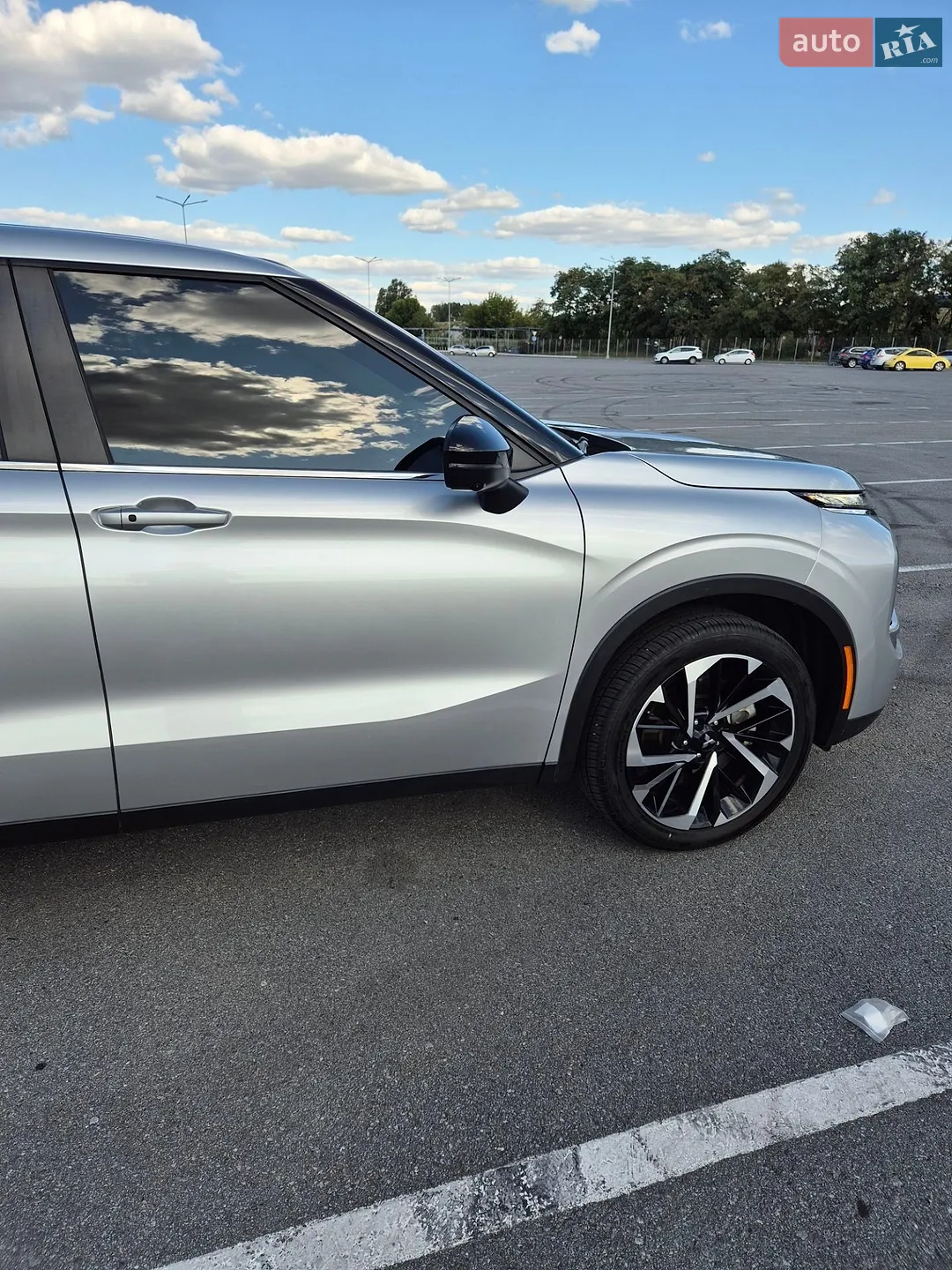 2022 Mitsubishi Outlander - мініатюра 43