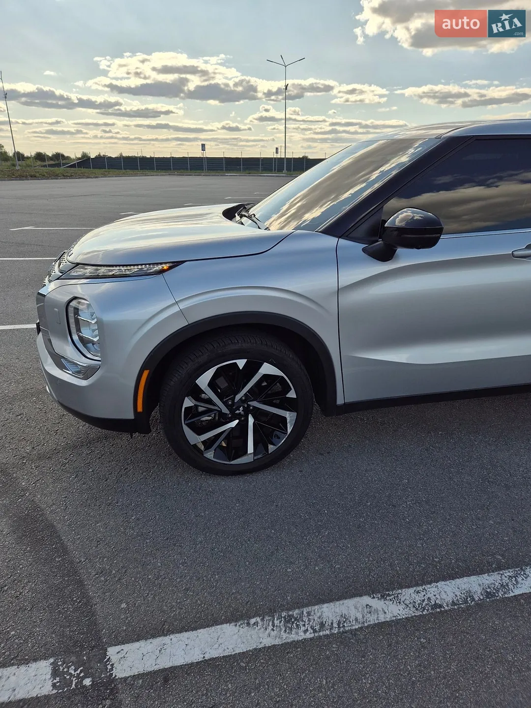 2022 Mitsubishi Outlander - мініатюра 45