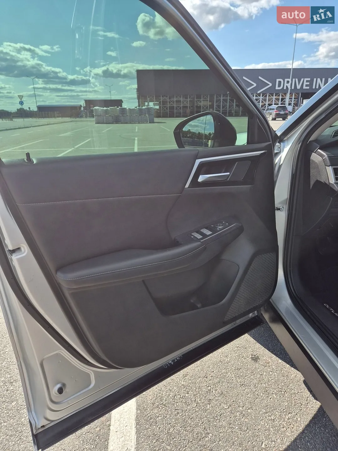 2022 Mitsubishi Outlander - мініатюра 60