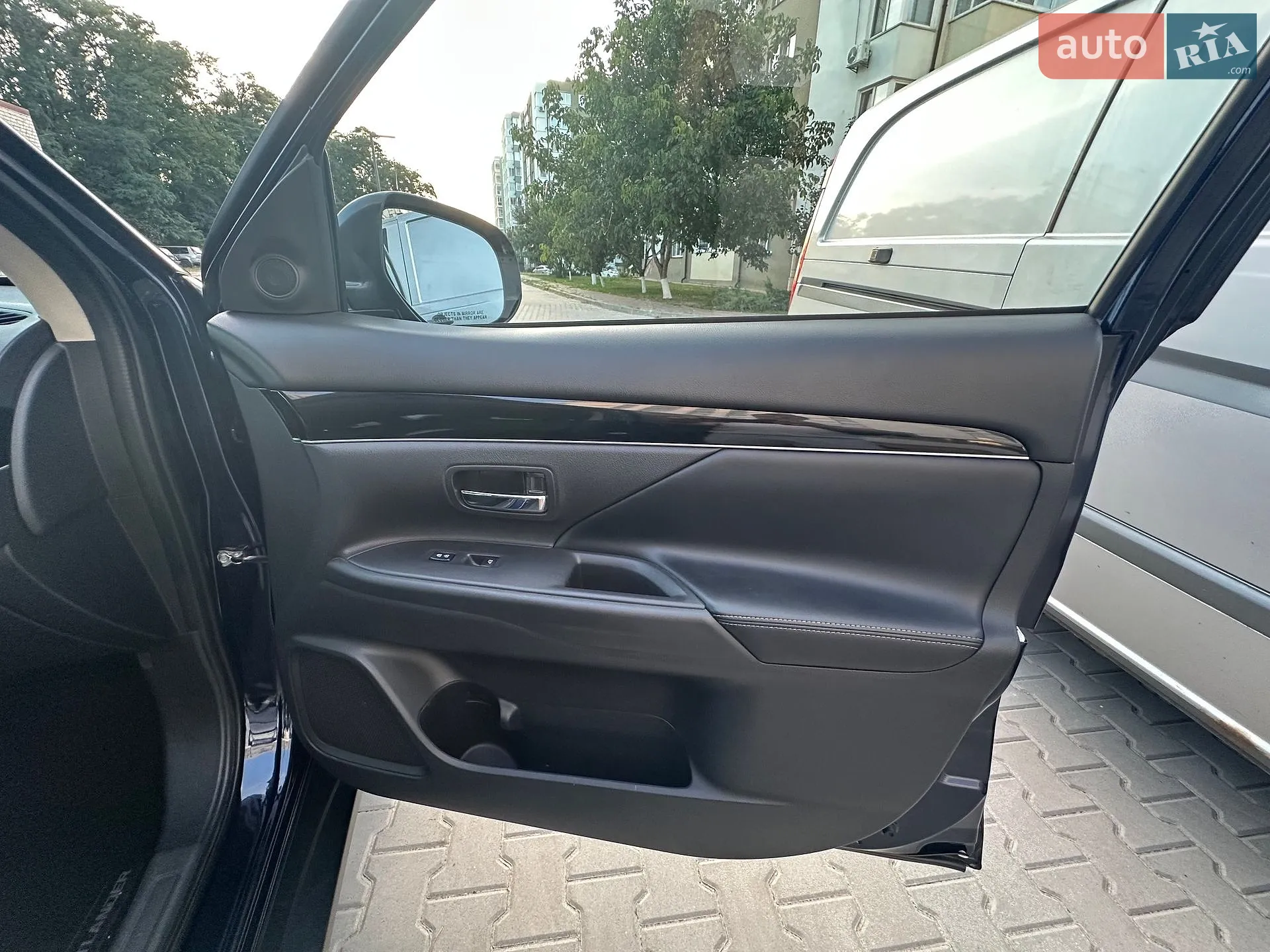 2019 Mitsubishi Outlander - мініатюра 9