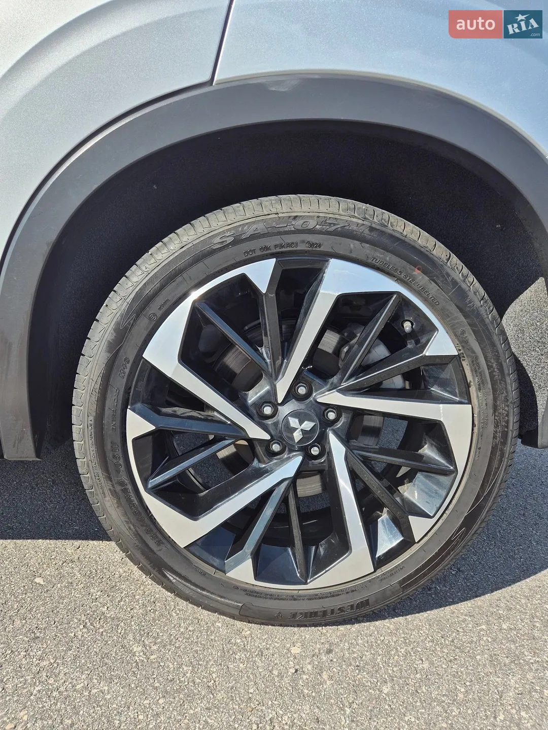 2022 Mitsubishi Outlander - мініатюра 19