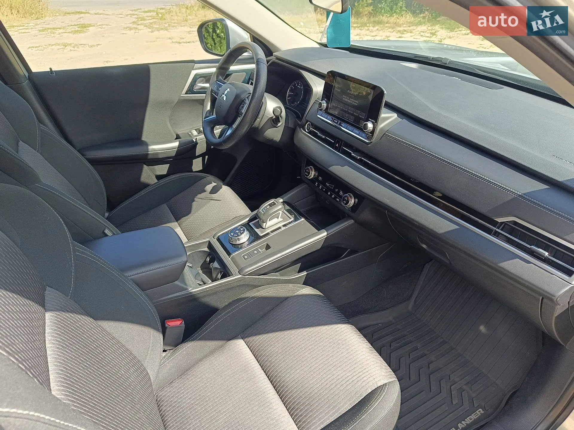 2021 Mitsubishi Outlander - мініатюра 13