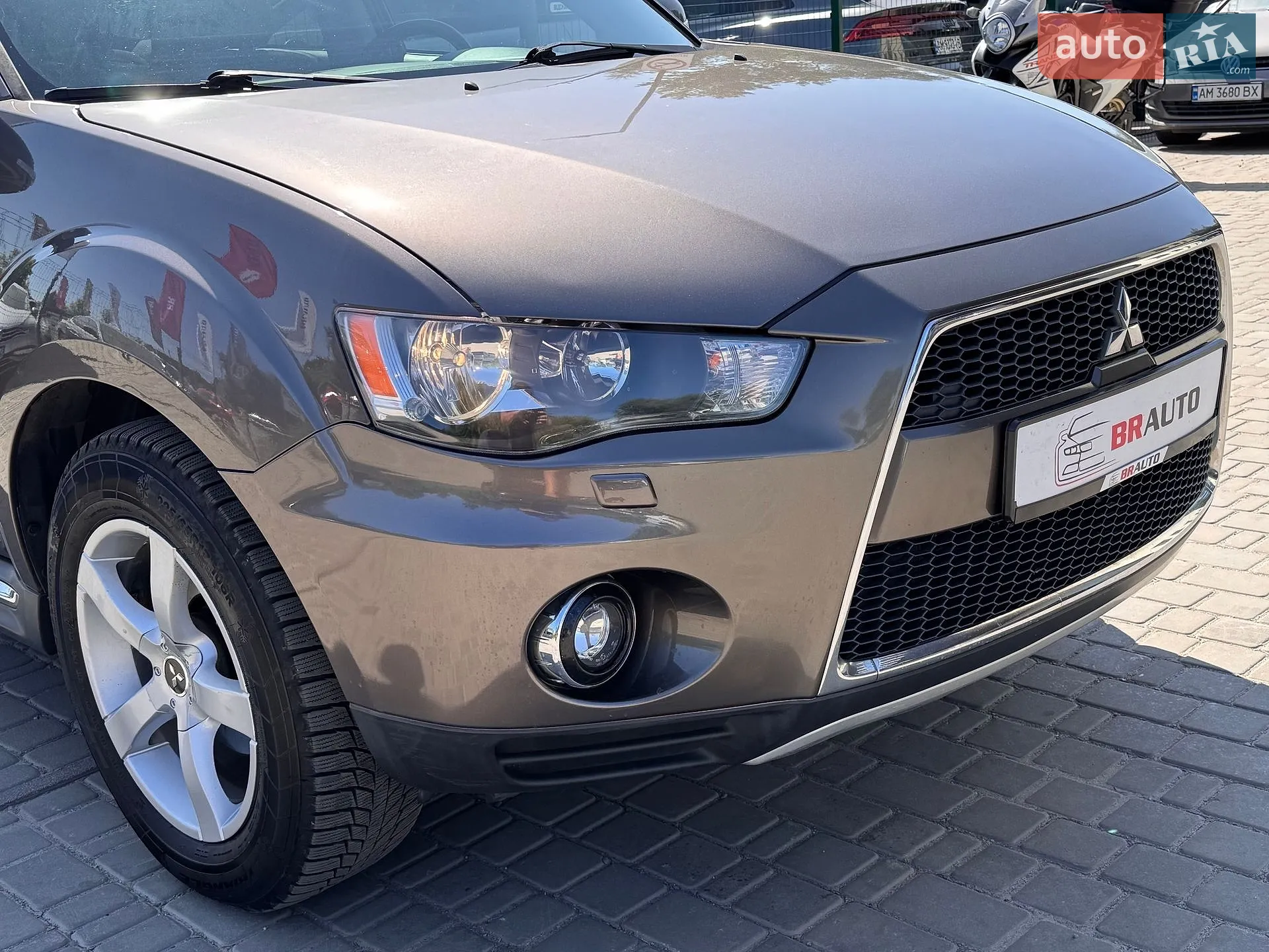 2010 Mitsubishi Outlander - мініатюра 8