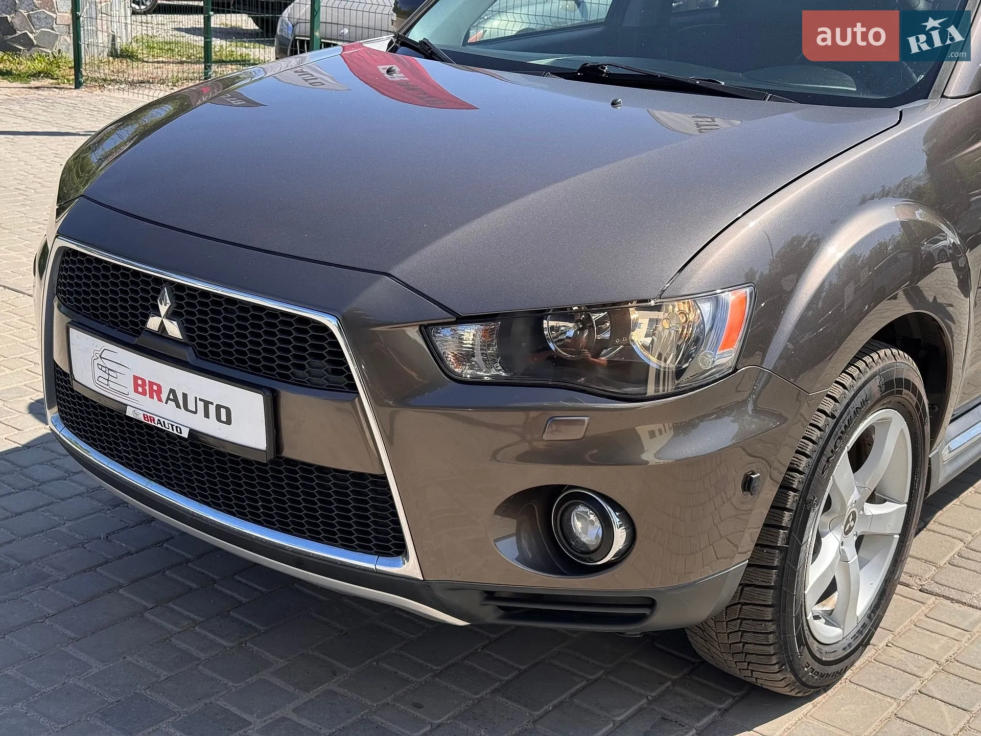 2010 Mitsubishi Outlander - мініатюра 11