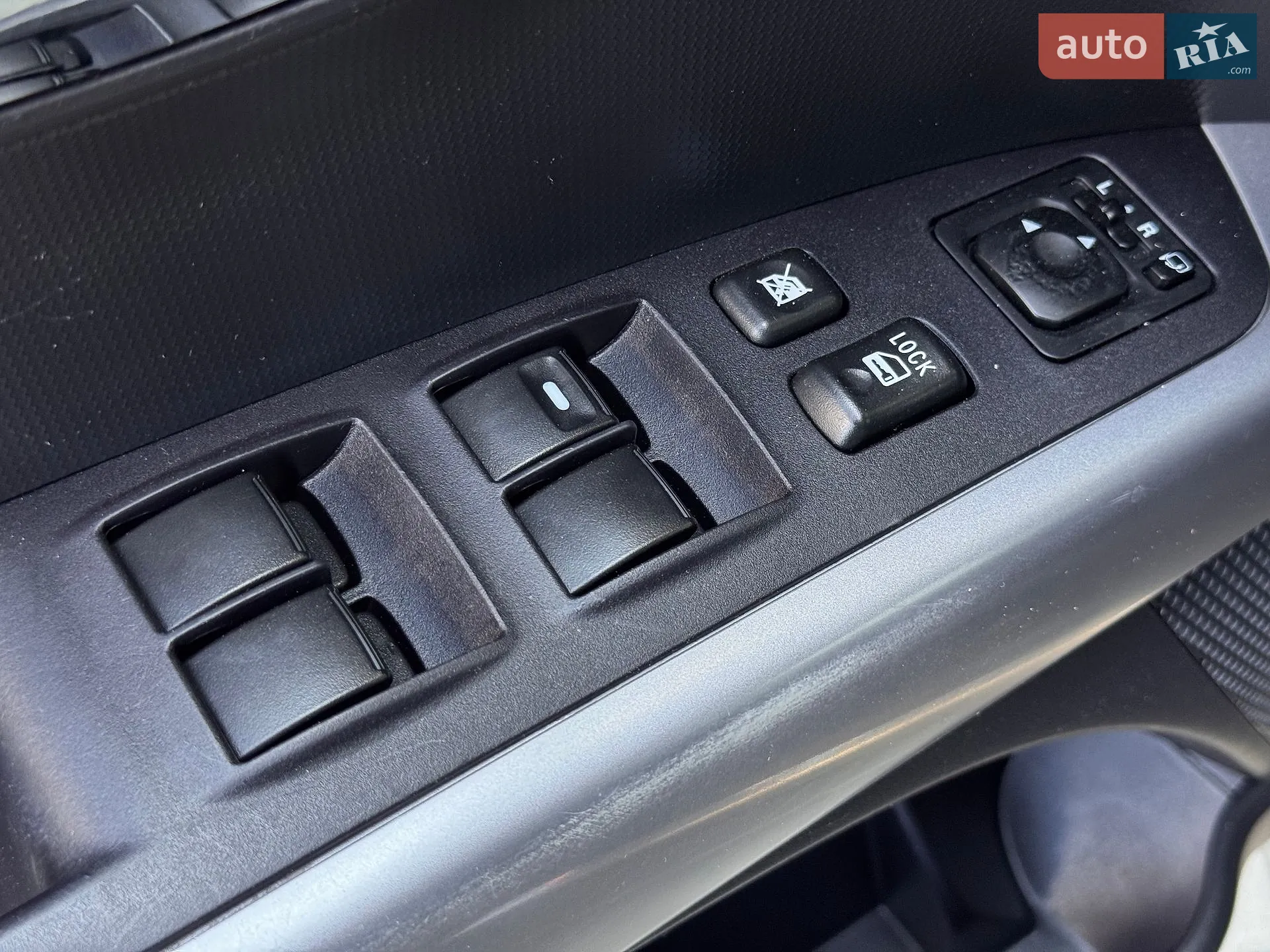 2010 Mitsubishi Outlander - мініатюра 40
