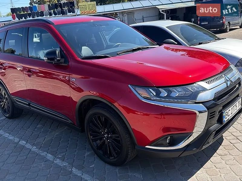 Mitsubishi Outlander 2020