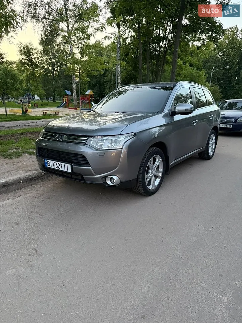 2012 Mitsubishi Outlander - мініатюра 2