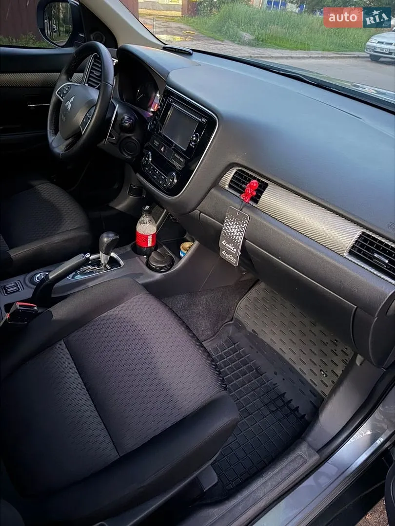 2012 Mitsubishi Outlander - мініатюра 15