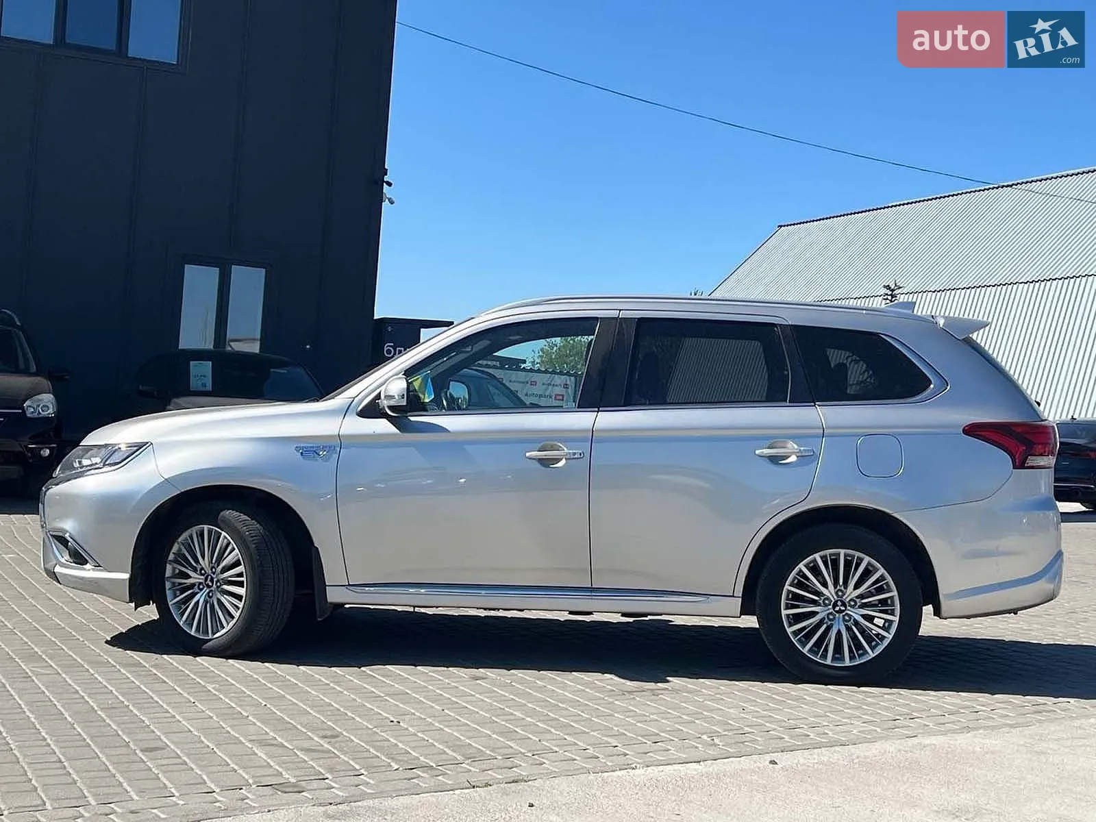 2019 Mitsubishi Outlander - мініатюра 4