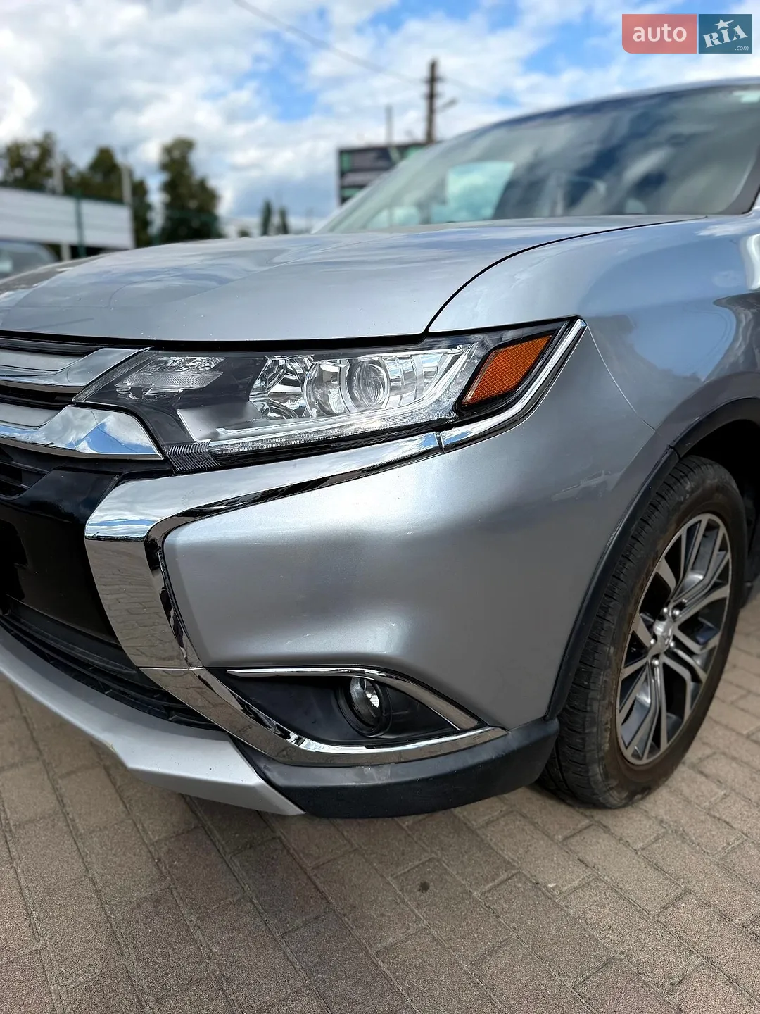 2015 Mitsubishi Outlander - мініатюра 2