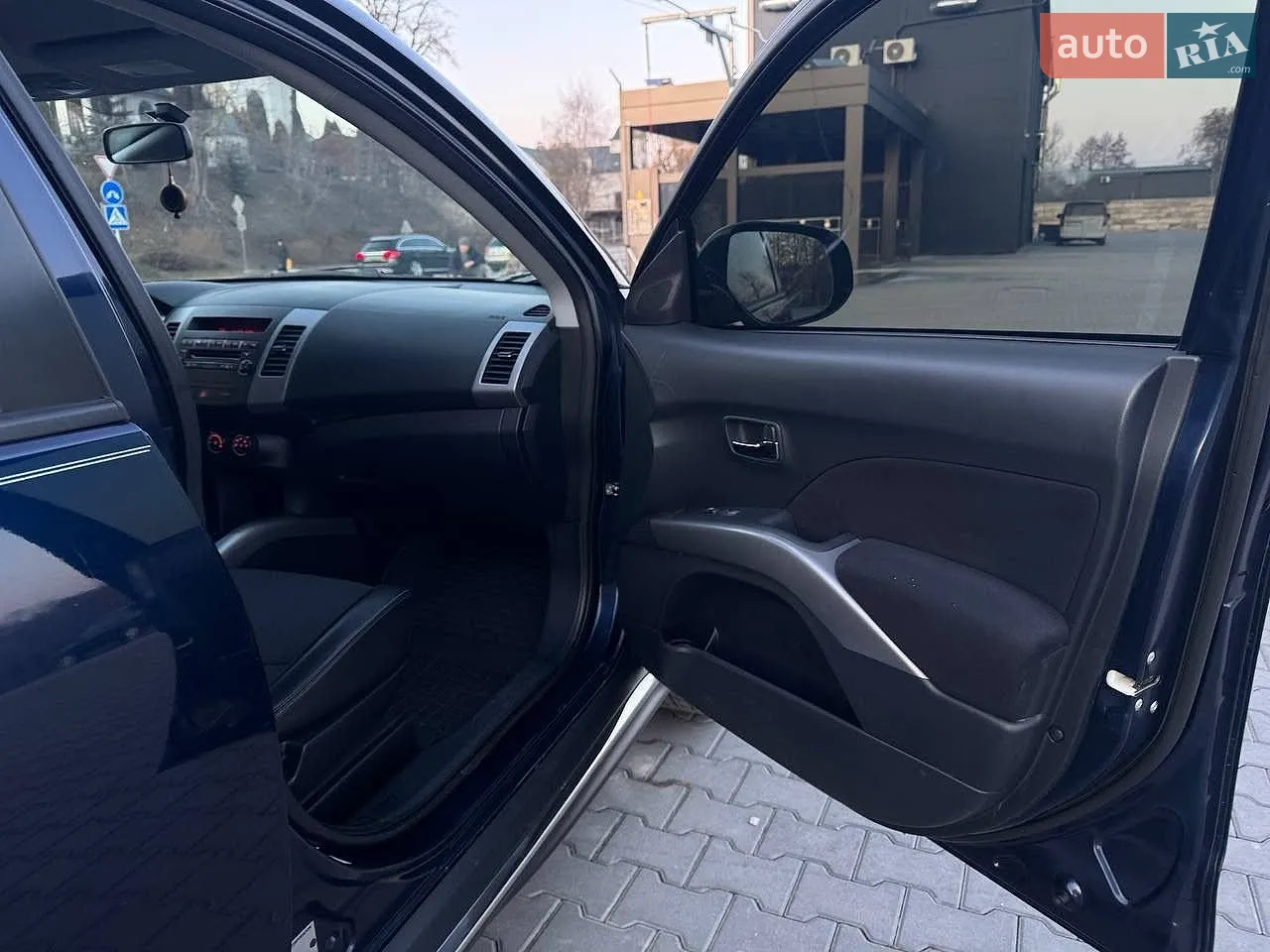 2011 Mitsubishi Outlander - мініатюра 7