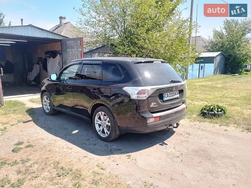 Mitsubishi Outlander