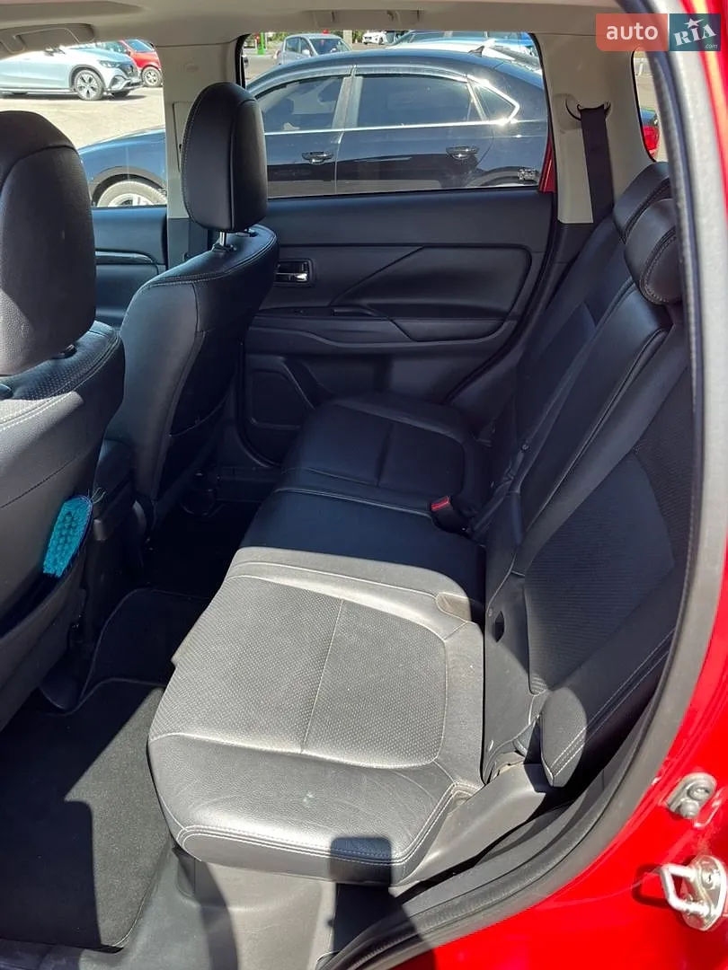 2015 Mitsubishi Outlander - мініатюра 12