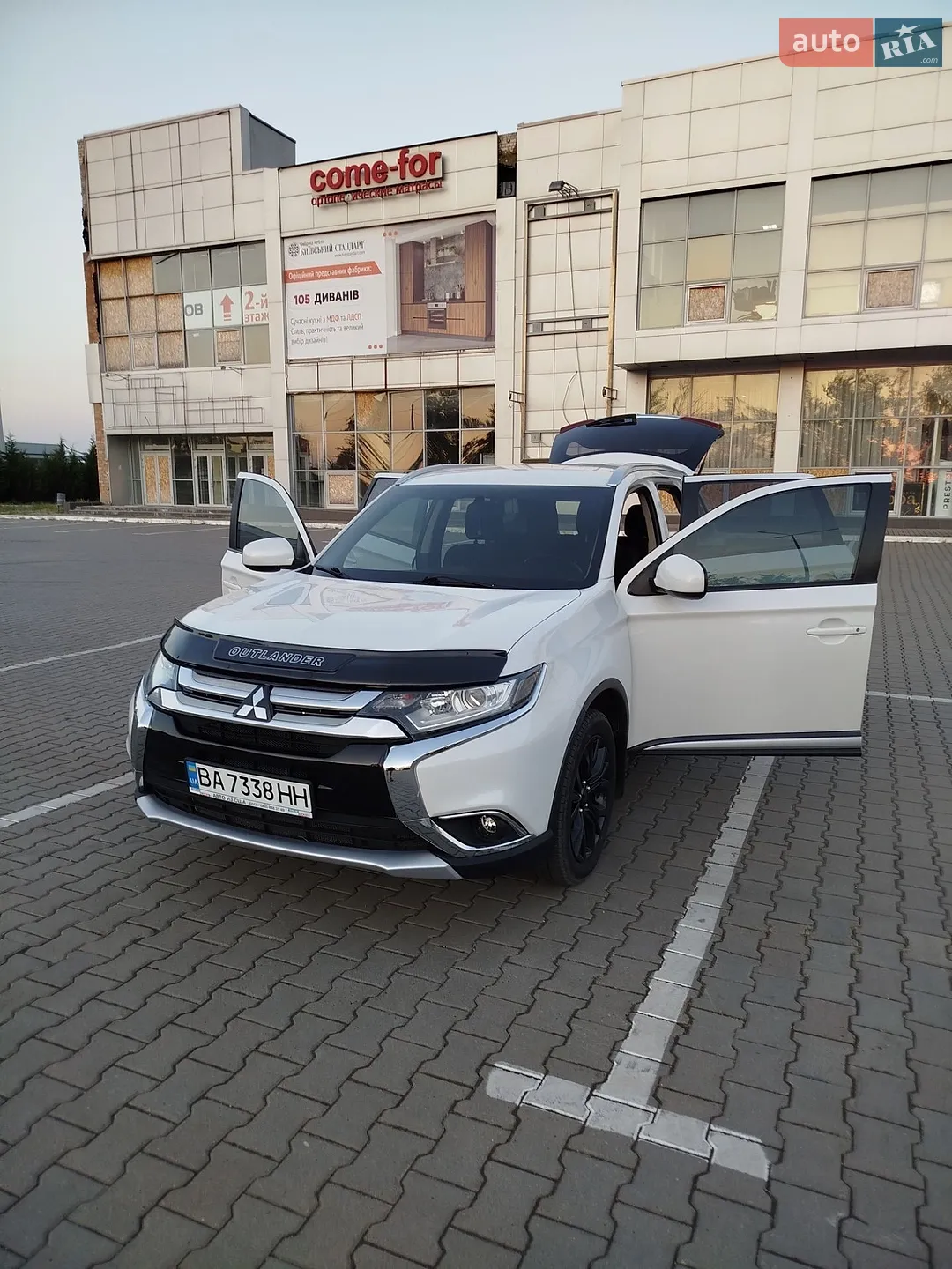 2016 Mitsubishi Outlander - мініатюра 4