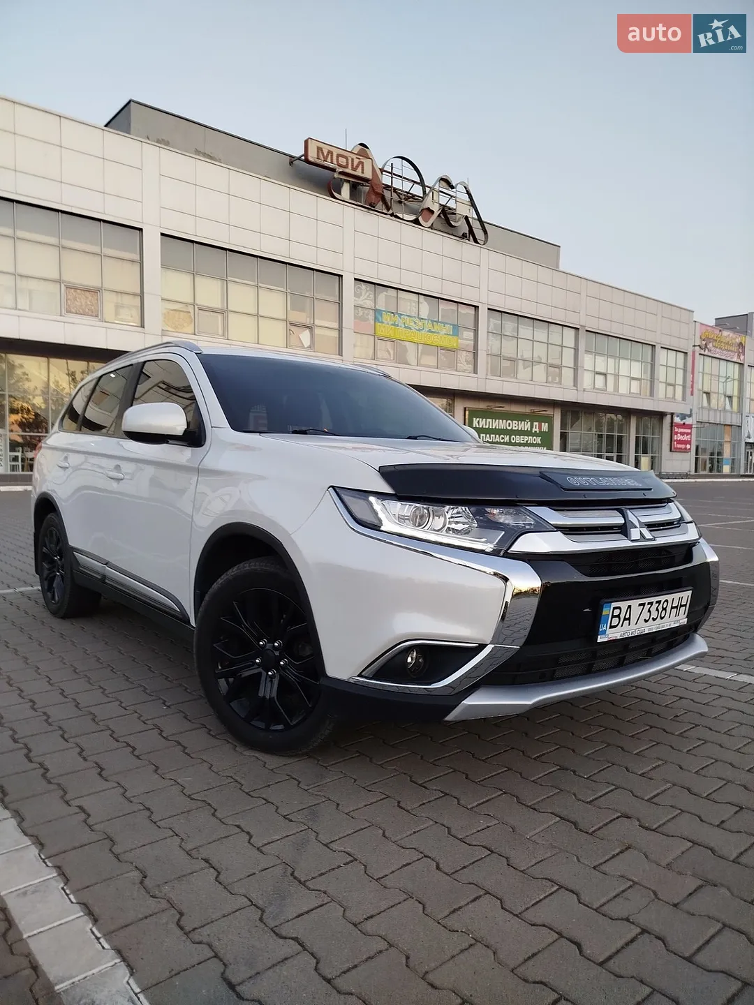2016 Mitsubishi Outlander - мініатюра 17