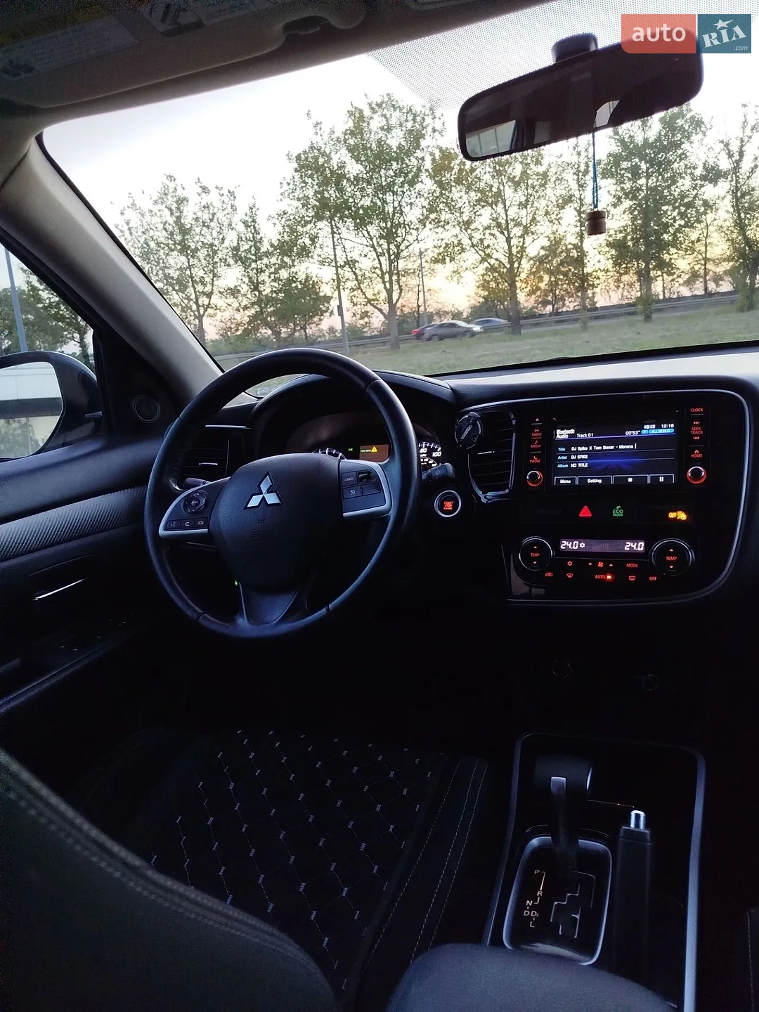2016 Mitsubishi Outlander - мініатюра 22