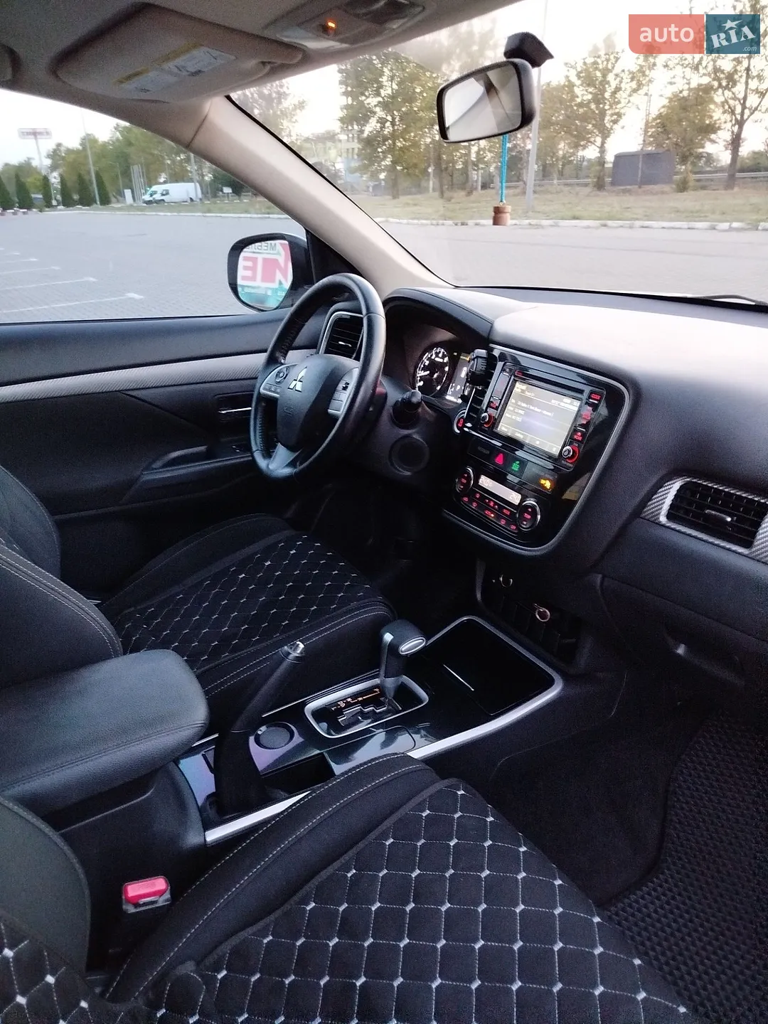 2016 Mitsubishi Outlander - мініатюра 26
