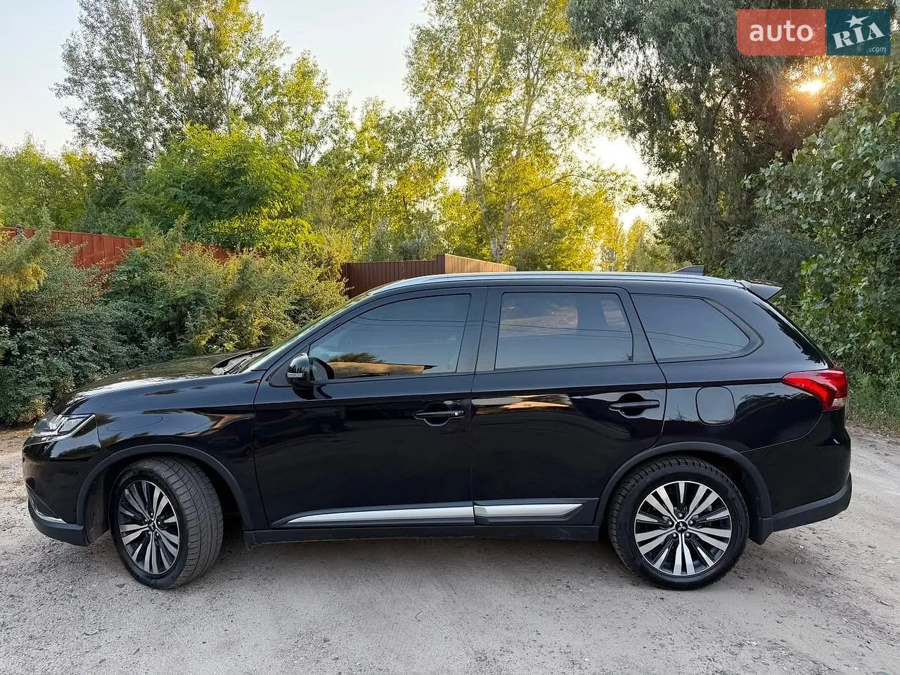 2018 Mitsubishi Outlander - мініатюра 3
