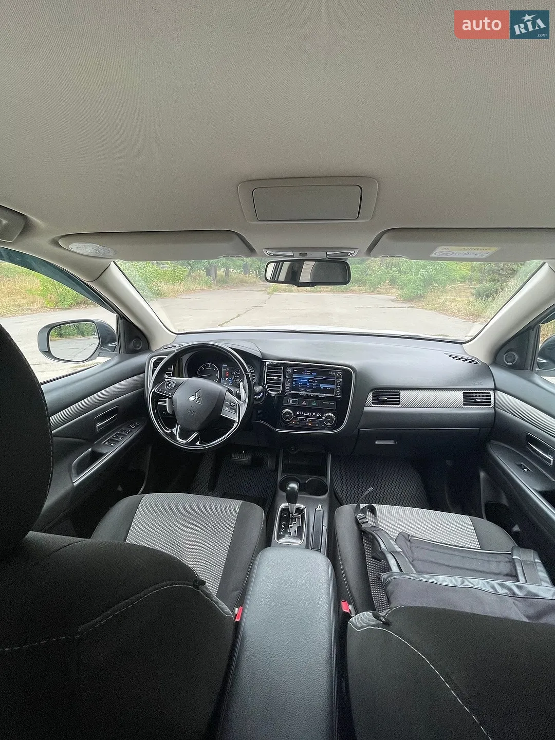 2016 Mitsubishi Outlander - мініатюра 25