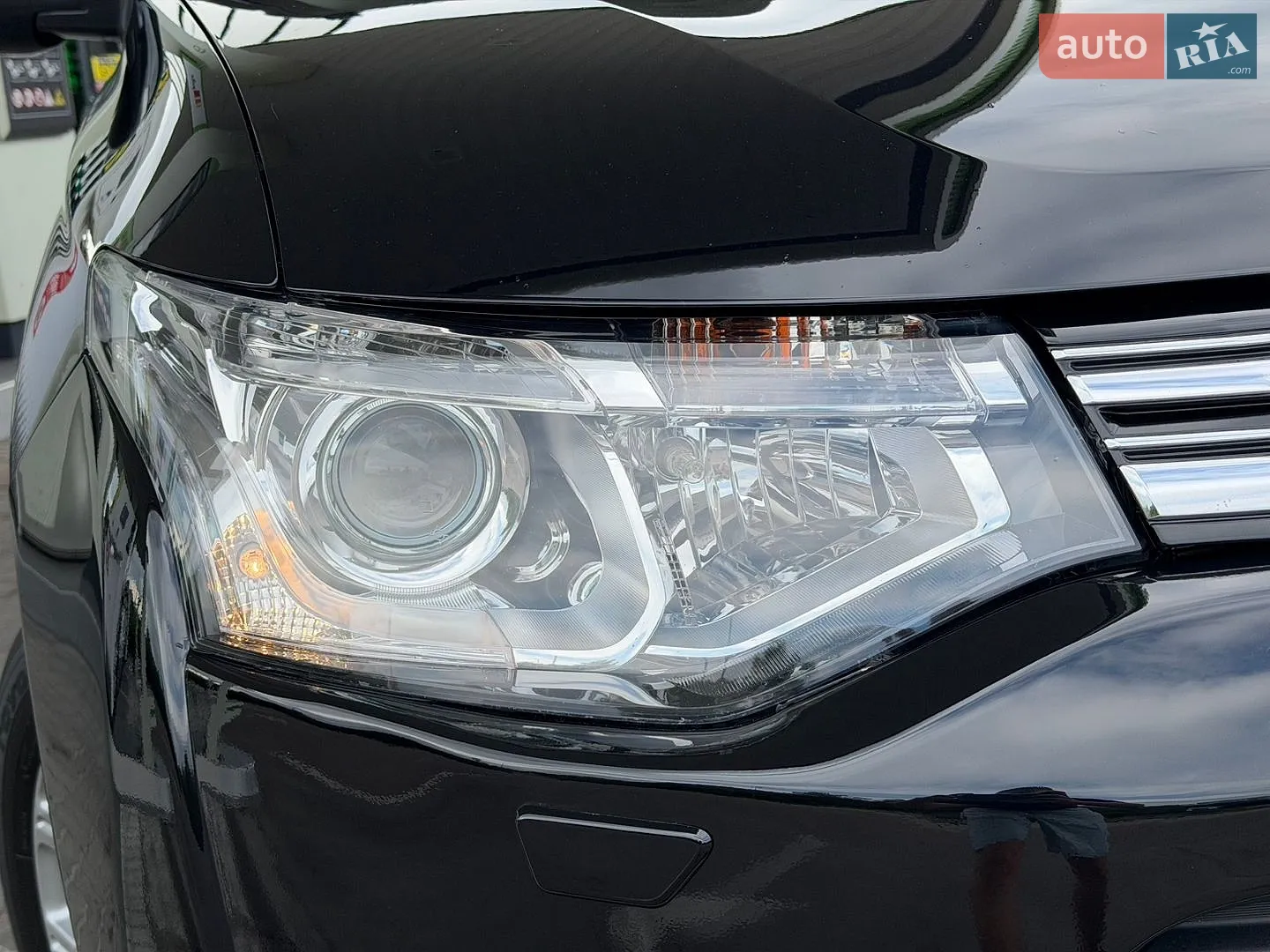 2014 Mitsubishi Outlander - мініатюра 8
