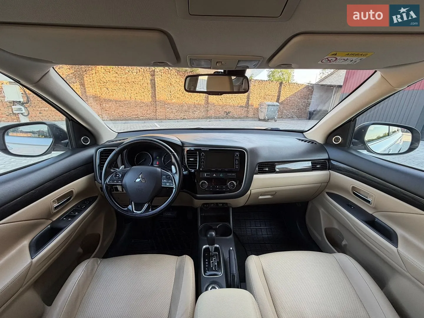 2016 Mitsubishi Outlander - мініатюра 28
