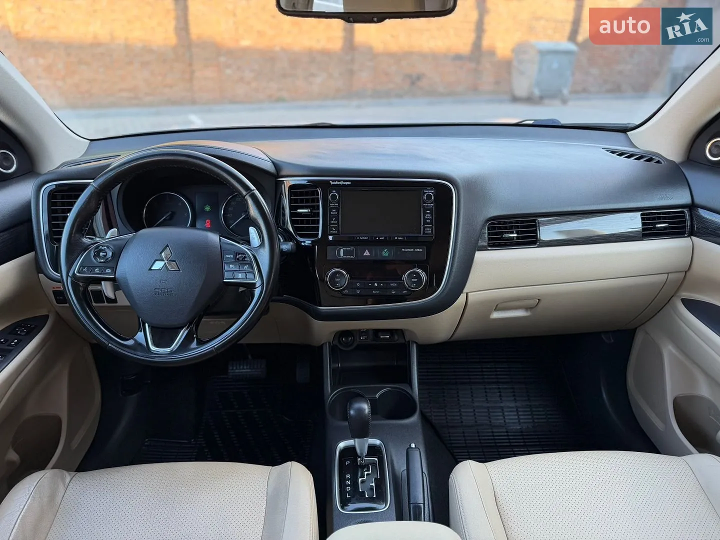 2016 Mitsubishi Outlander - мініатюра 29