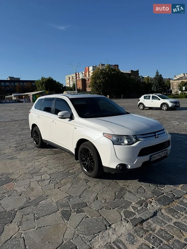 2012 Mitsubishi Outlander - мініатюра 38
