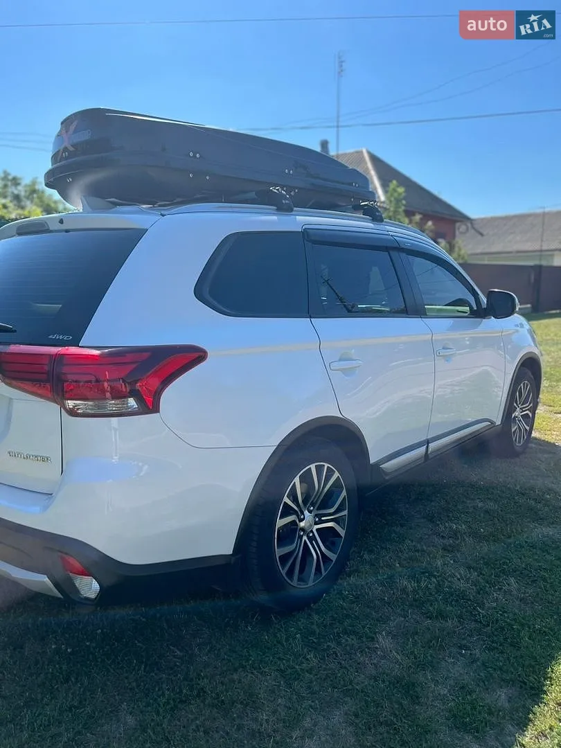 2017 Mitsubishi Outlander - мініатюра 5