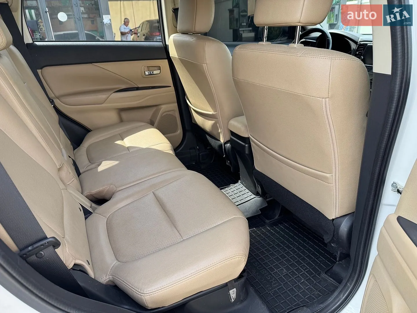 2017 Mitsubishi Outlander - мініатюра 10