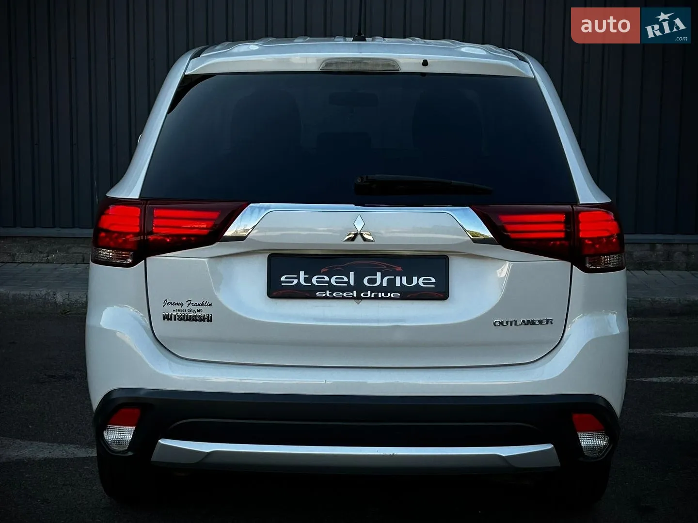 2016 Mitsubishi Outlander - мініатюра 4