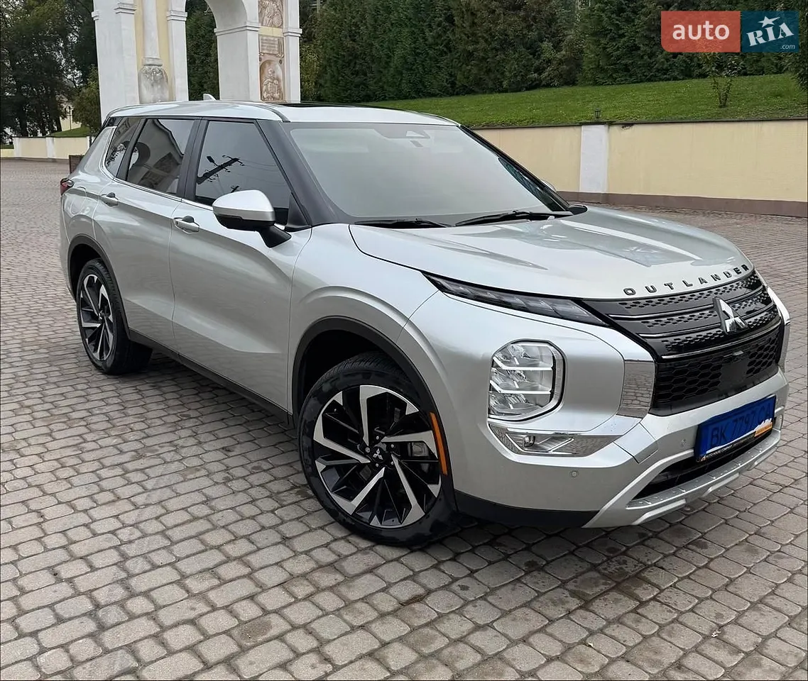 2023 Mitsubishi Outlander - мініатюра 6