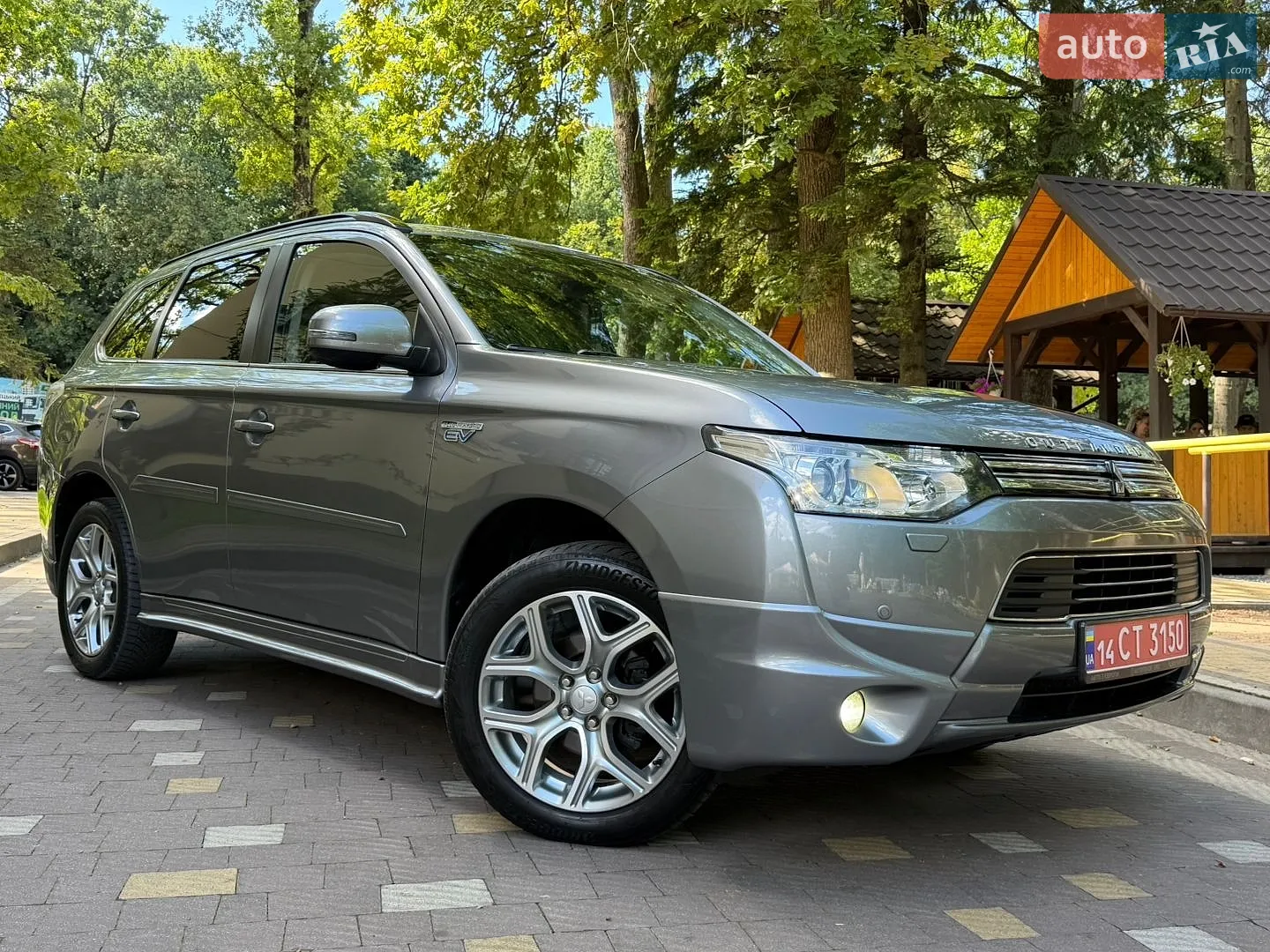 2014 Mitsubishi Outlander - мініатюра 10