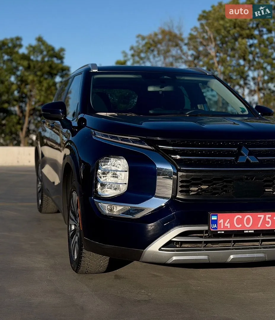 2022 Mitsubishi Outlander - мініатюра 5