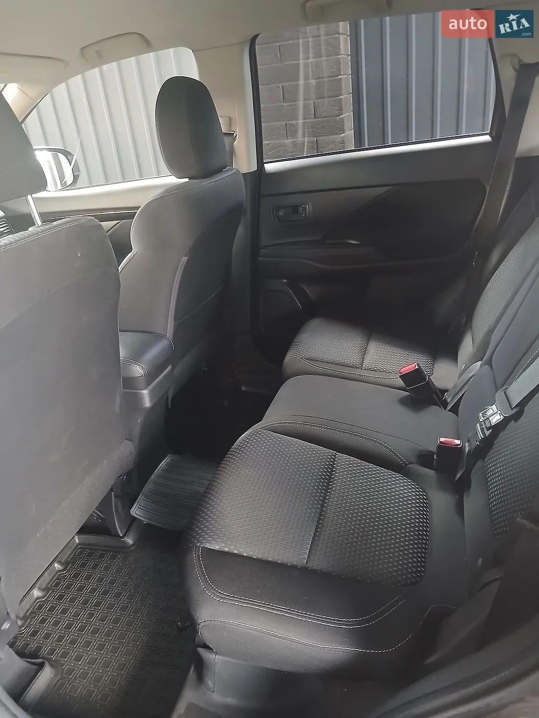 2019 Mitsubishi Outlander - мініатюра 11