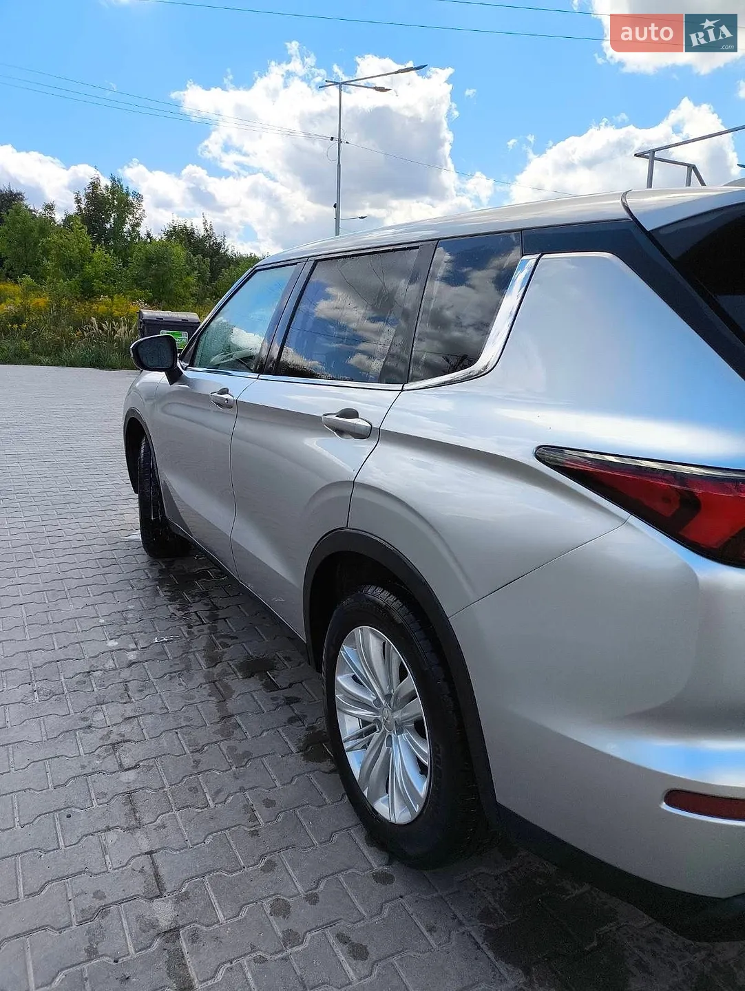 2021 Mitsubishi Outlander - мініатюра 11