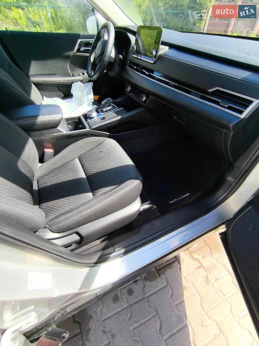 2021 Mitsubishi Outlander - мініатюра 23