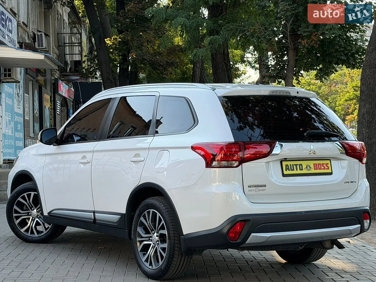 2016 Mitsubishi Outlander - мініатюра 7