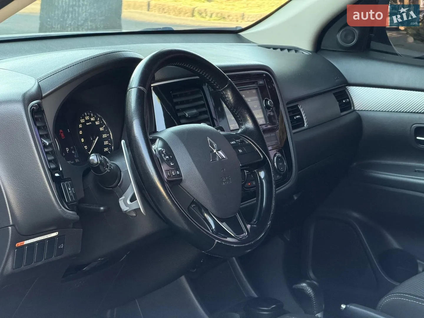 2016 Mitsubishi Outlander - мініатюра 9