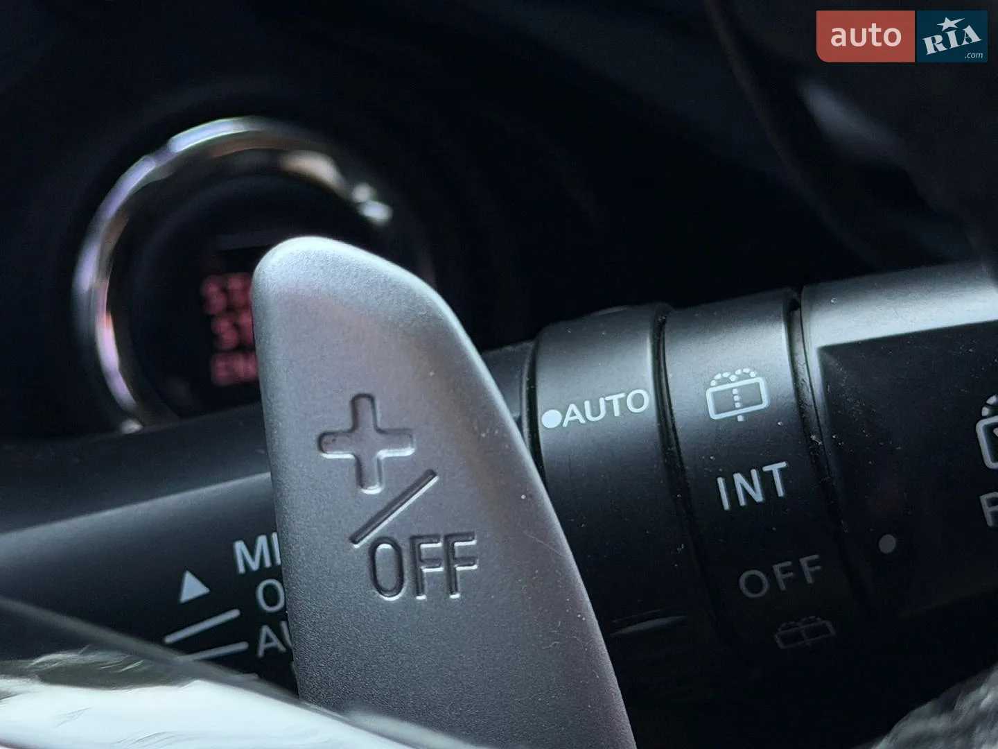 2016 Mitsubishi Outlander - мініатюра 22