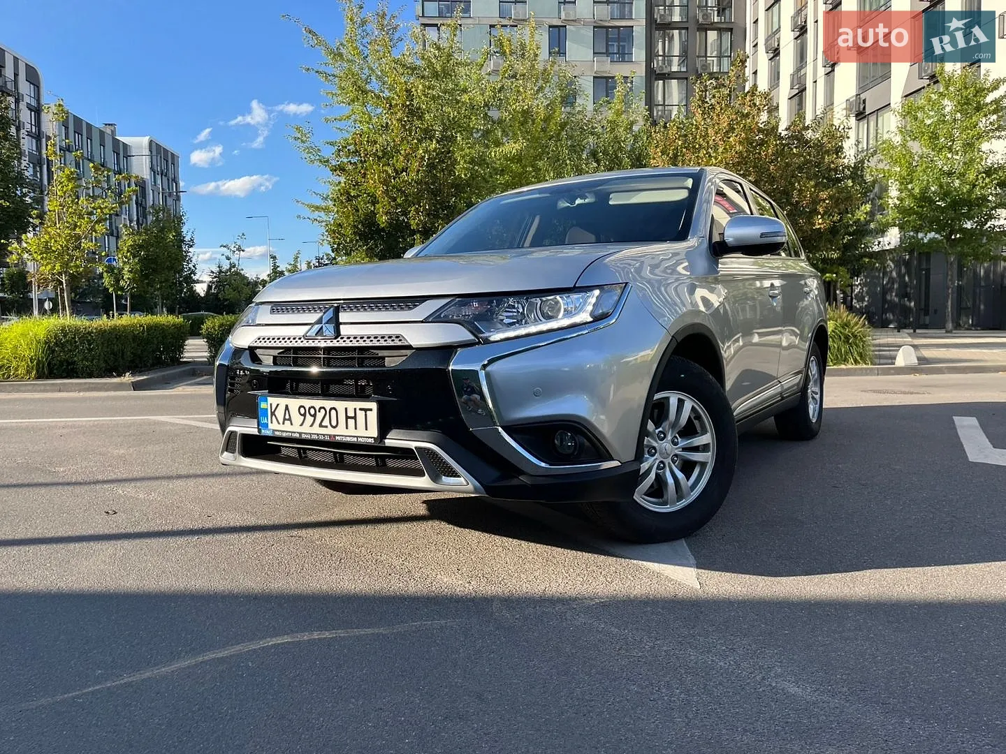 2021 Mitsubishi Outlander - мініатюра 4
