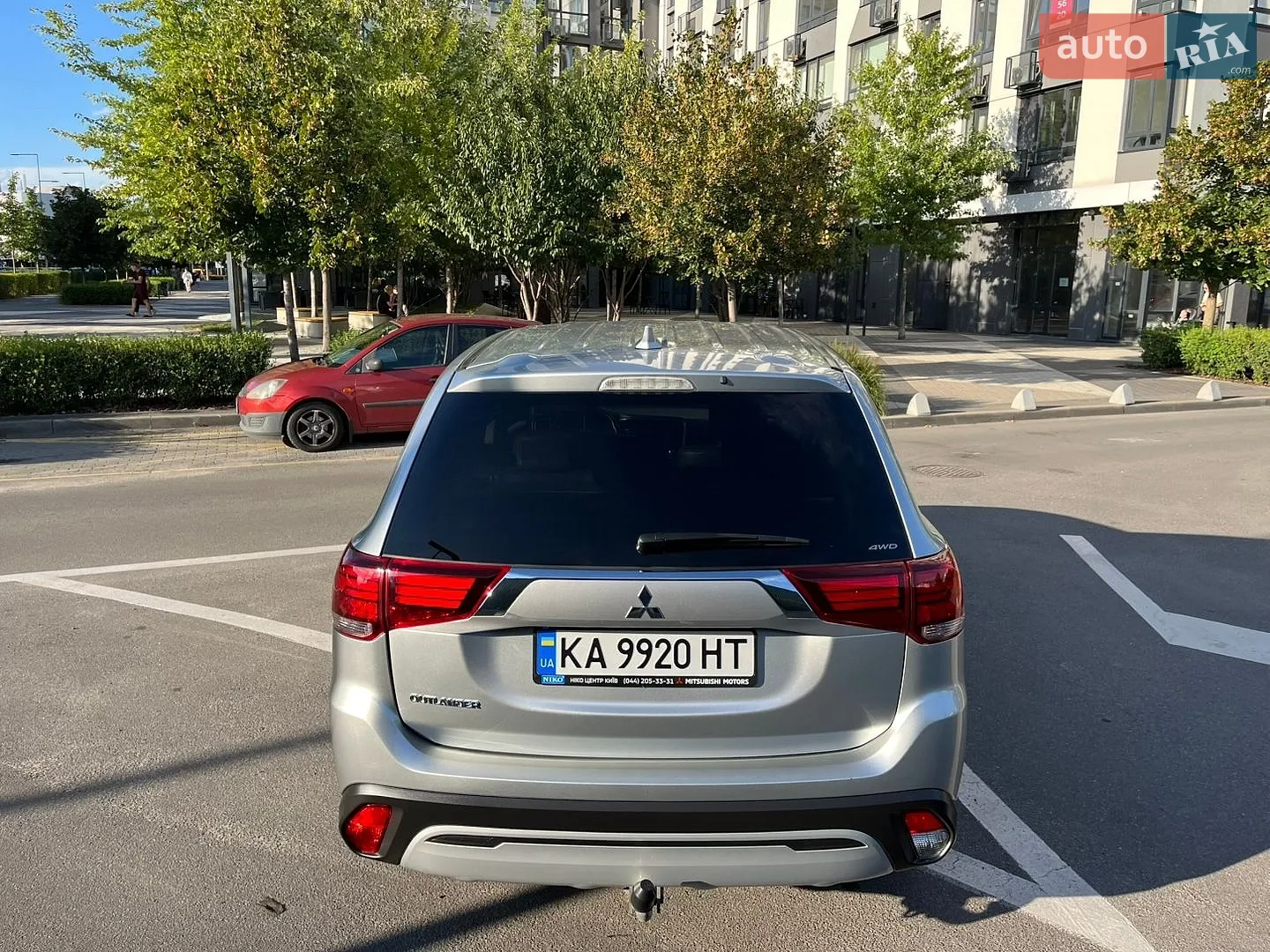 2021 Mitsubishi Outlander - мініатюра 13