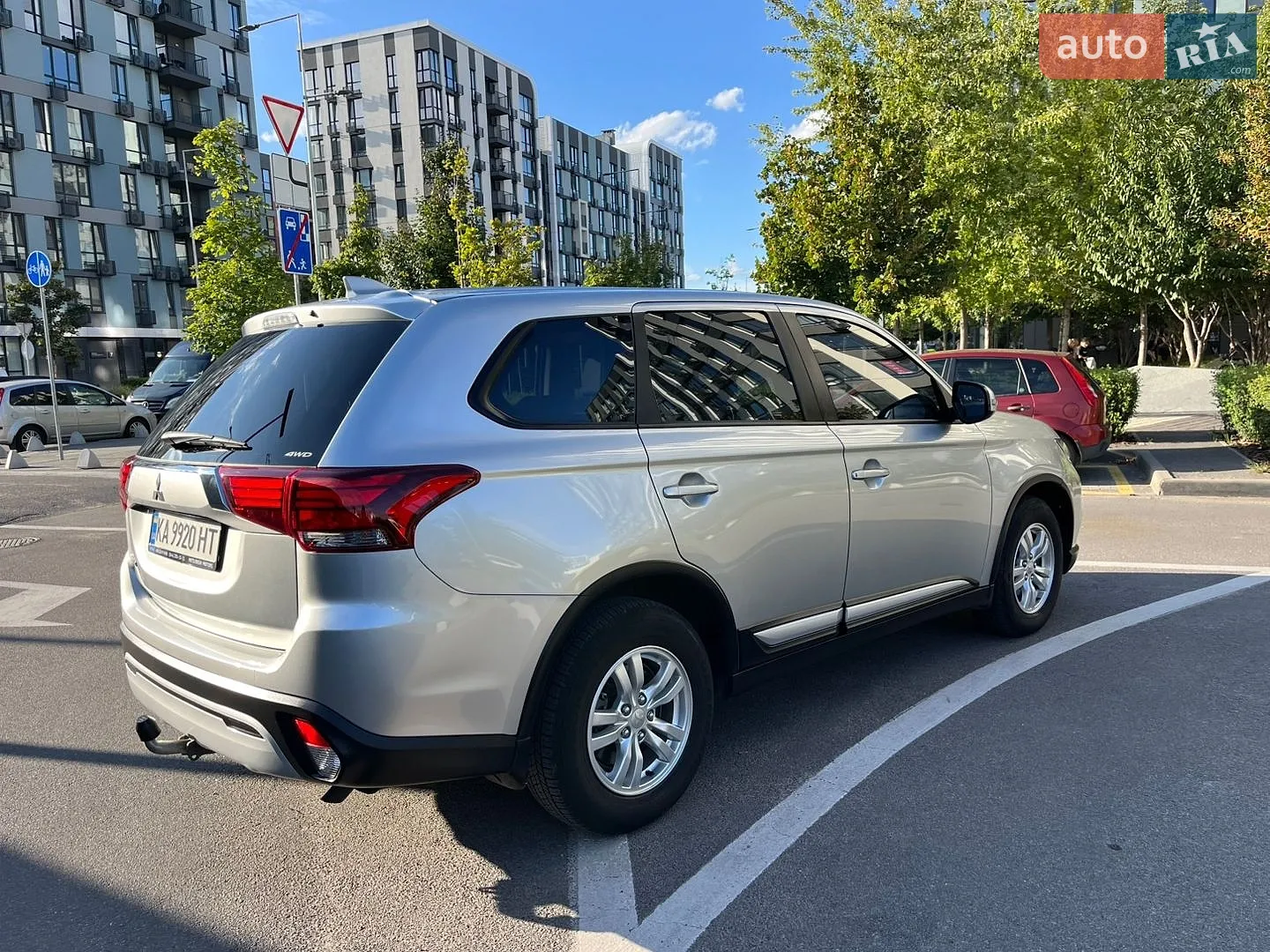 2021 Mitsubishi Outlander - мініатюра 17