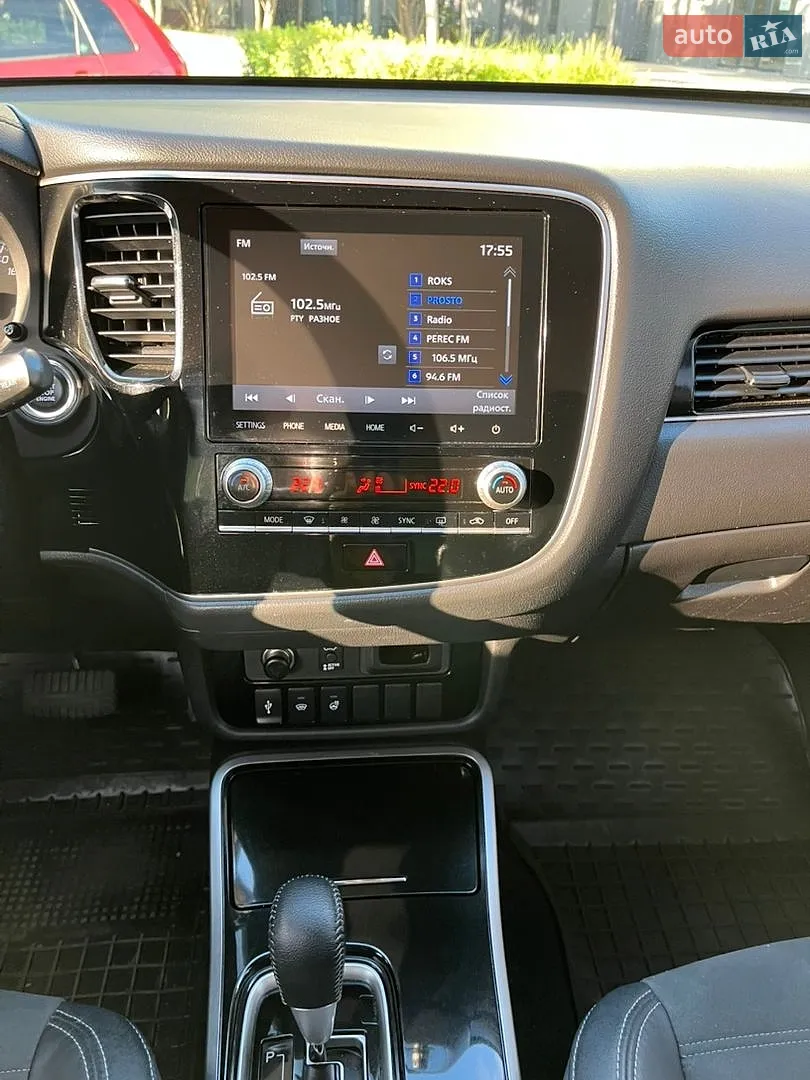 2021 Mitsubishi Outlander - мініатюра 25