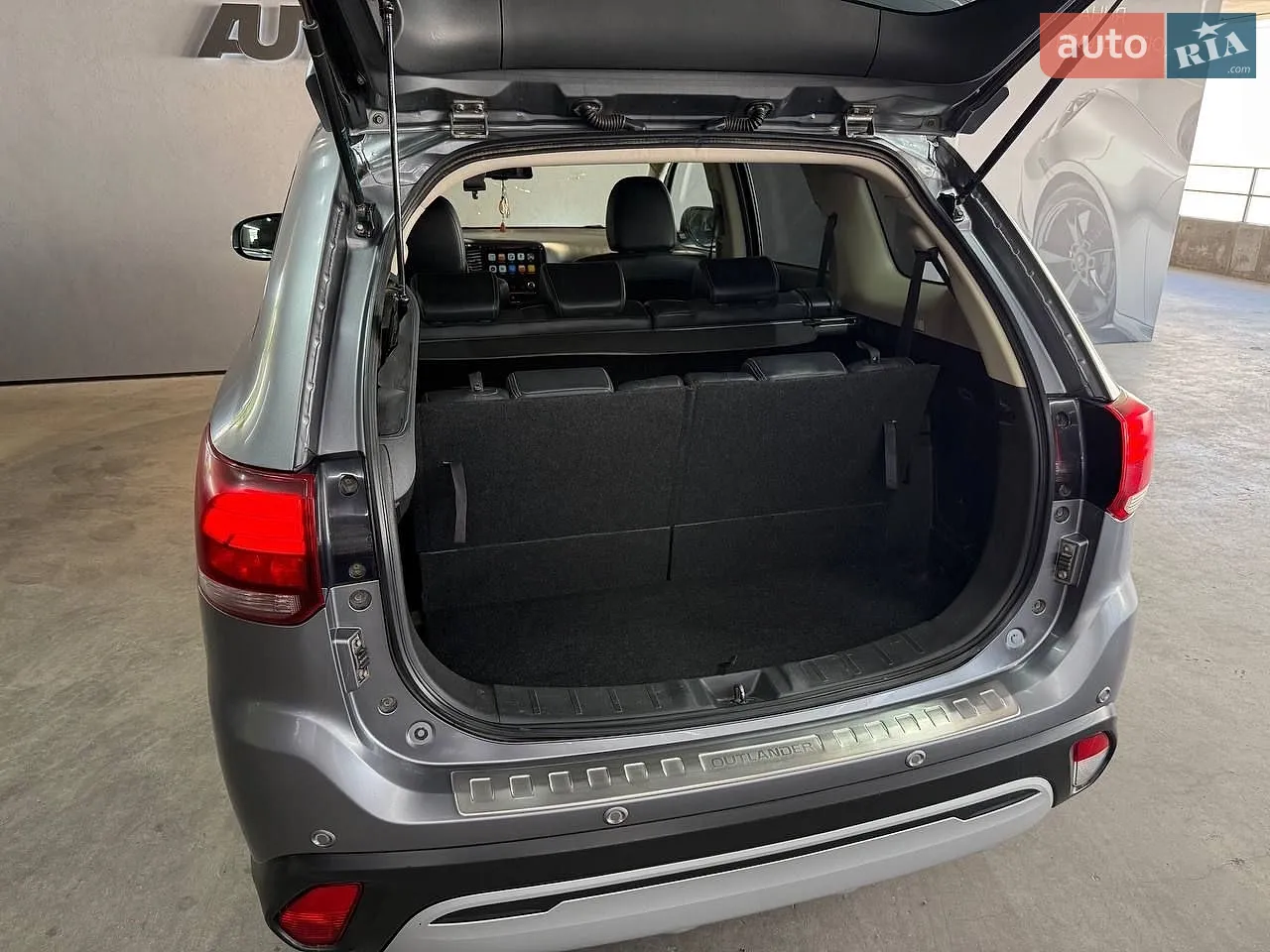 2021 Mitsubishi Outlander - мініатюра 9
