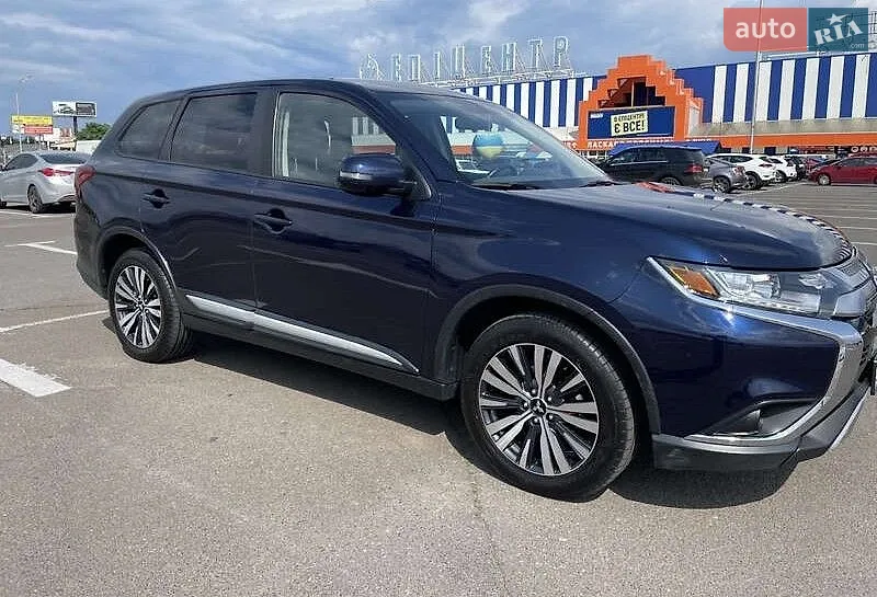 2019 Mitsubishi Outlander - мініатюра 5