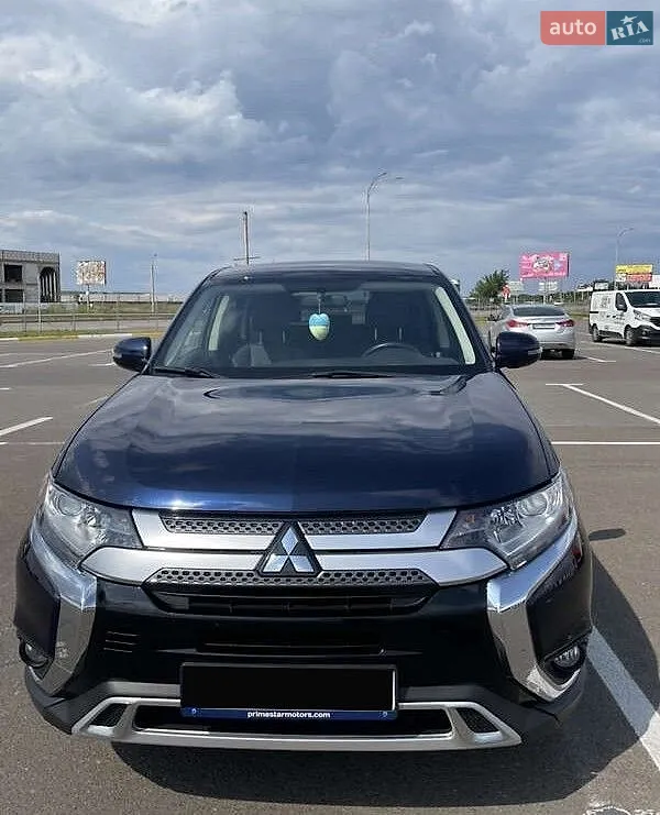 2019 Mitsubishi Outlander - мініатюра 3