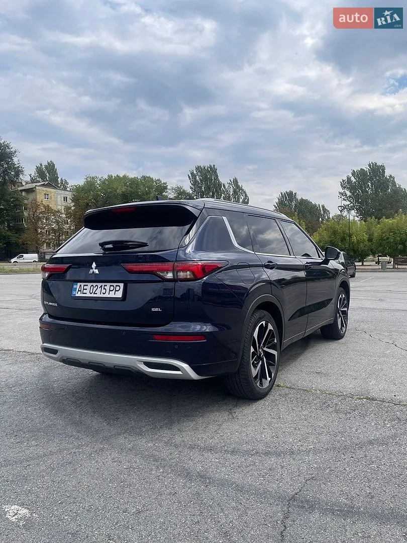 2021 Mitsubishi Outlander - мініатюра 5